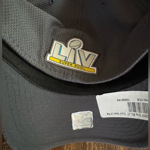 NWT-New Era Gray and Black Super Bowl LV Kansas City Chiefs Cap - Picture 2 of 3